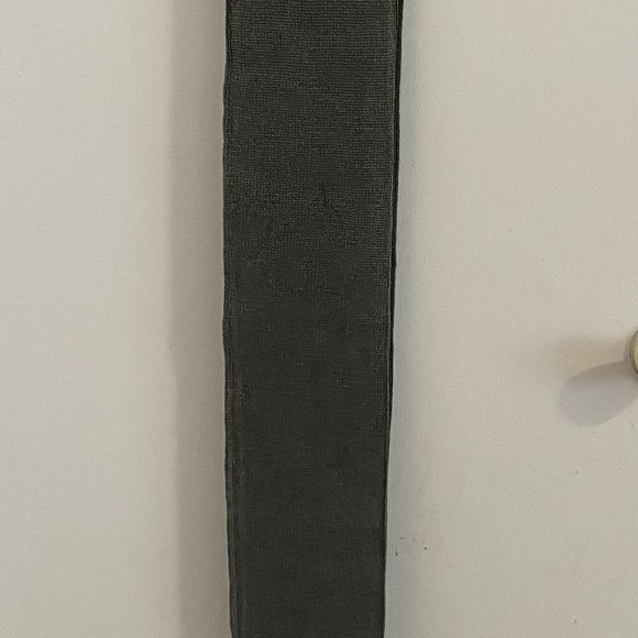 Vintage Distressed Era Era Knit Scarf - Picture 9 of 11